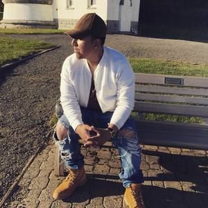 Meet your Posher, Eric